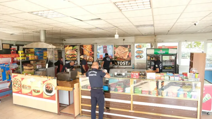 Okul Çevrelerinde Tek Sigara Satışına Geçit Yok! Ceyhan Belediyesi’nden Bağımlılıkla Mücadele Denetimi