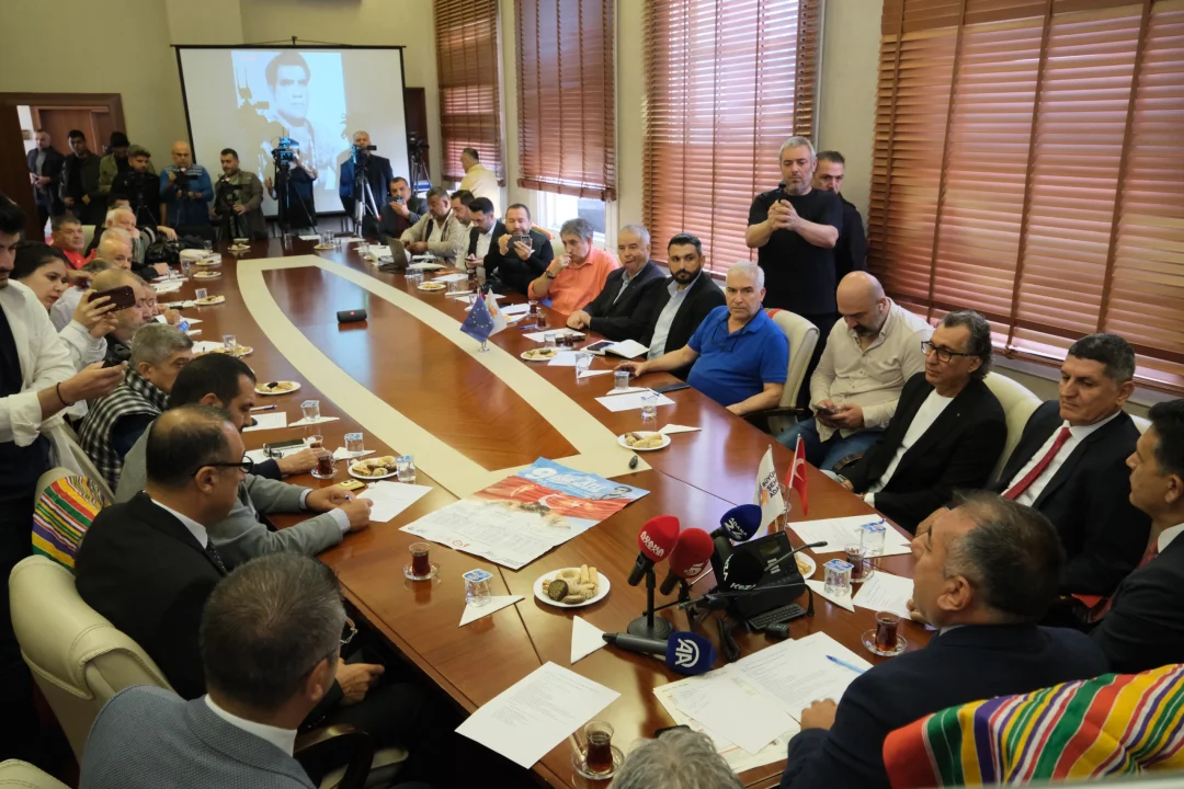 Mustafa Atlı: “Zeydan Başkan’a bir kez söyledik, kesintiye uğrayan güreşler yeniden başladı.”