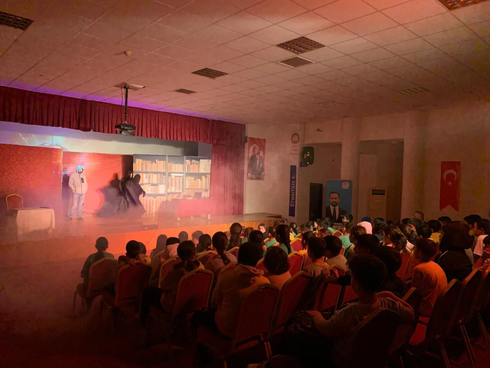 Ata İlkokulu’nda Bağımlılık Temalı Eğitim Programı Düzenlendi