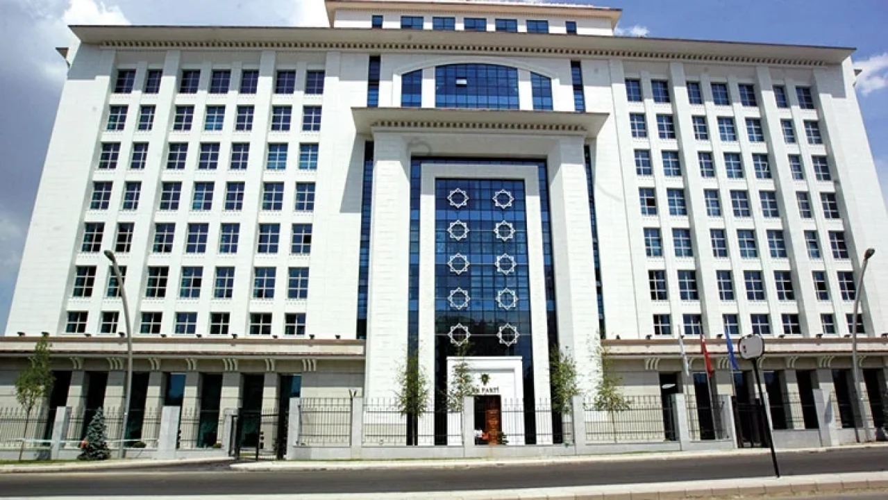 AK Parti Ceyhan’da İlçe Başkan Adayı Bugün Netleşiyor