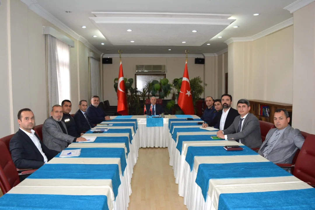 Ceyhan’ın Geleceği İçin Kritik Toplantı: Kaçak Yapılar Mercek Altında