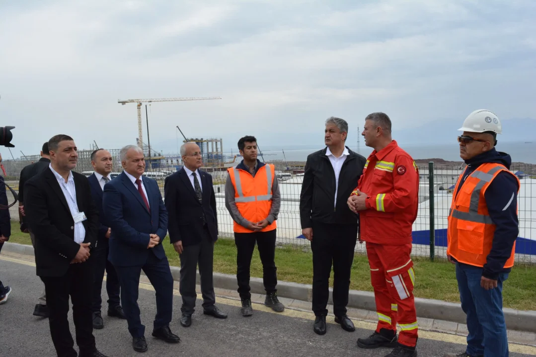 Ceyhan’da Kamu ve Özel Sektör İş Birliği: Vali Yavuz’un Ziyareti Ses Getirdi