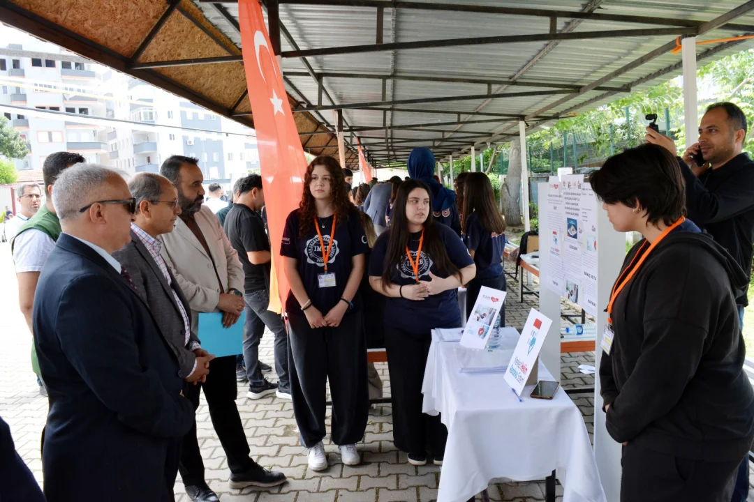 Ceyhan Borsa İstanbul Anadolu Lisesi’nden Görsel ve Bilimsel Şölen