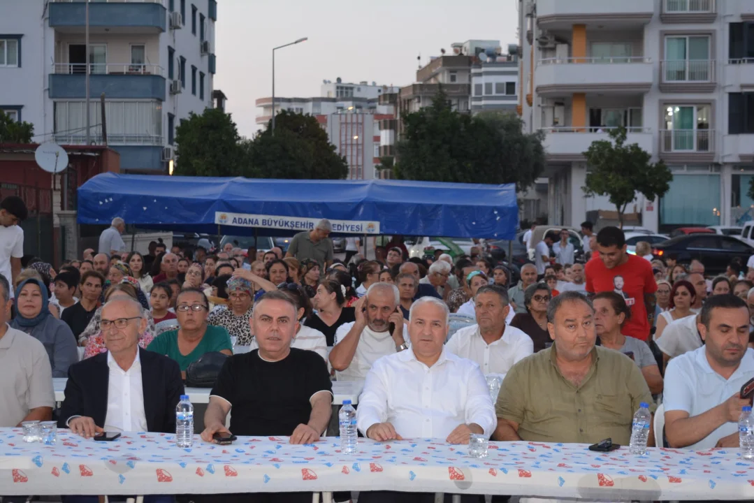 Ceyhan Cemevi’nde Gönüller Bir Oldu: Kaymakam Ramazan Kurtyemez Aşure Etkinliğine Katıldı