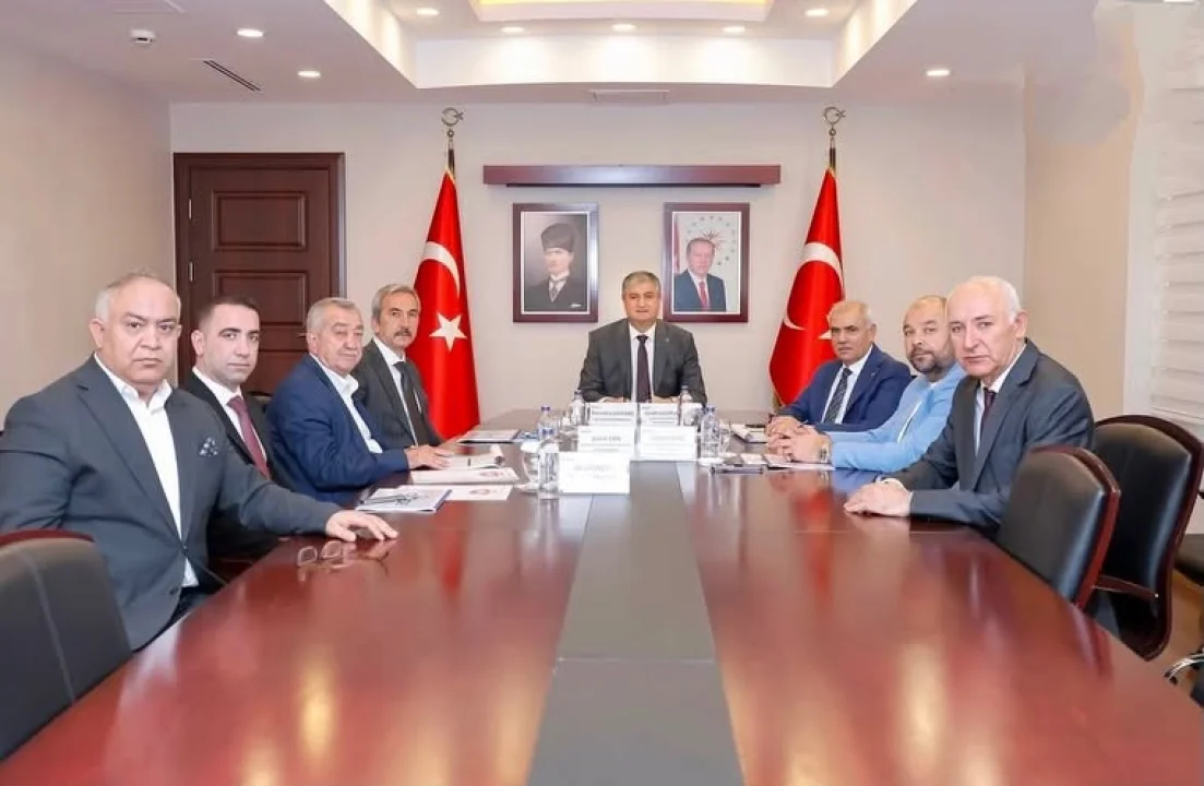 Adana Valisi Mustafa Yavuz Başkanlığında Kritik Zirve: Ceyhan OSB Üretime Hazırlanıyor